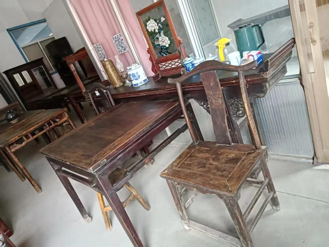 防干防湿、防刮防烫——老榆木餐桌日常防护和定期养护,能有效避免开裂变形(图2)