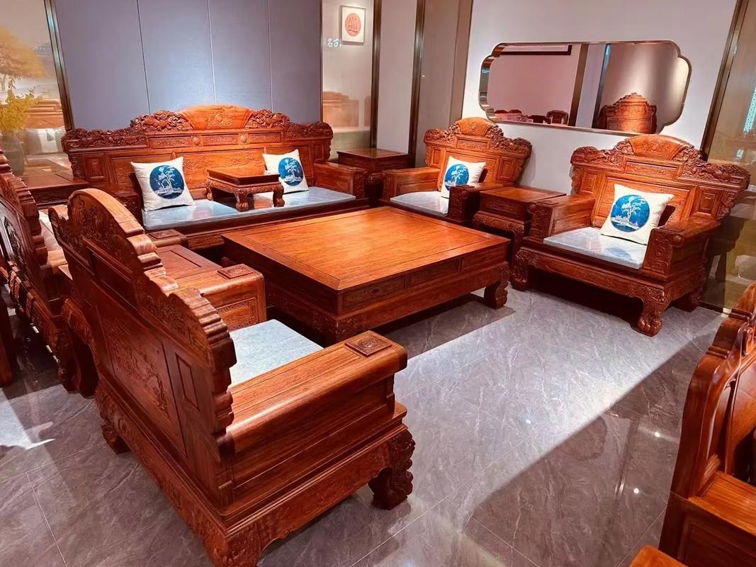 红木家具保养"禁忌"：能不能打蜡？能不能用水擦？老木匠的3条忠告(图2)