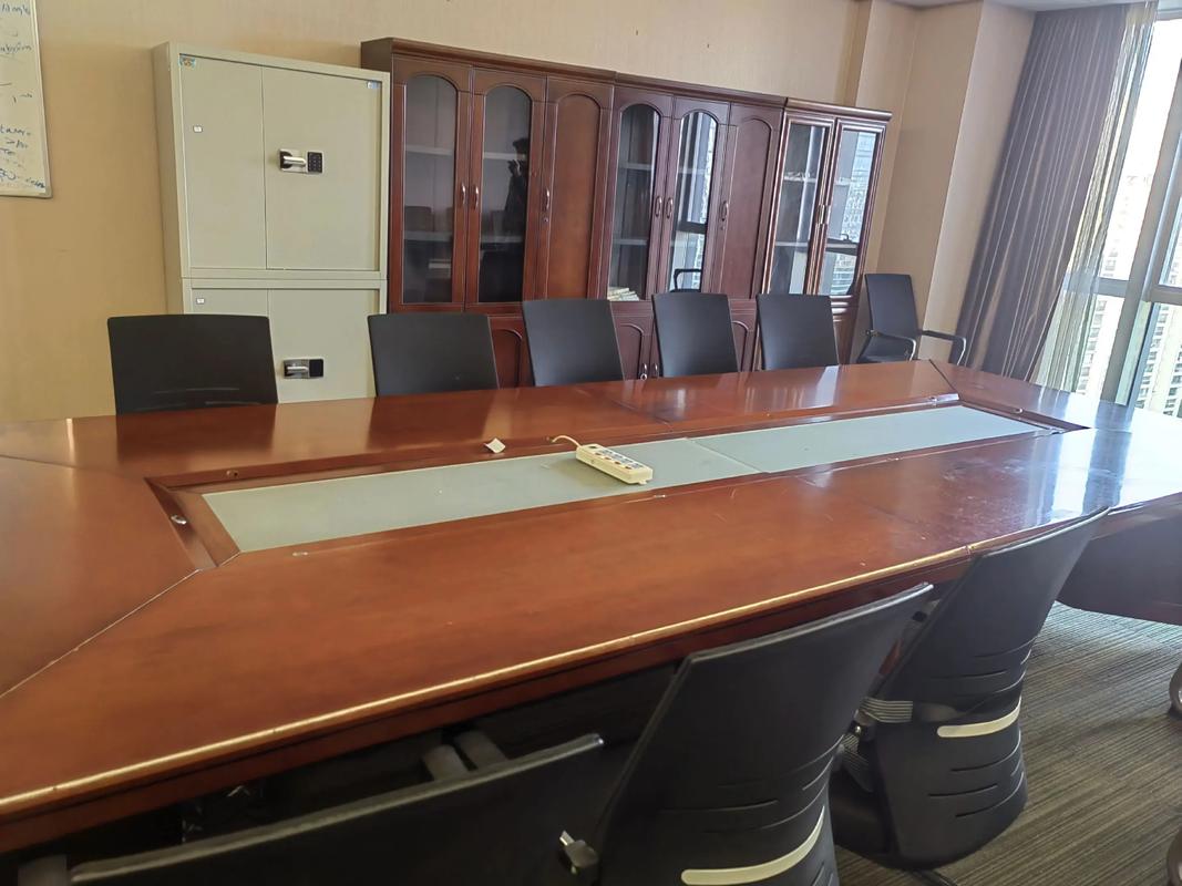 无废城市风口下,办公家具拆装+椅子翻新,让旧家具循环重生(图1)