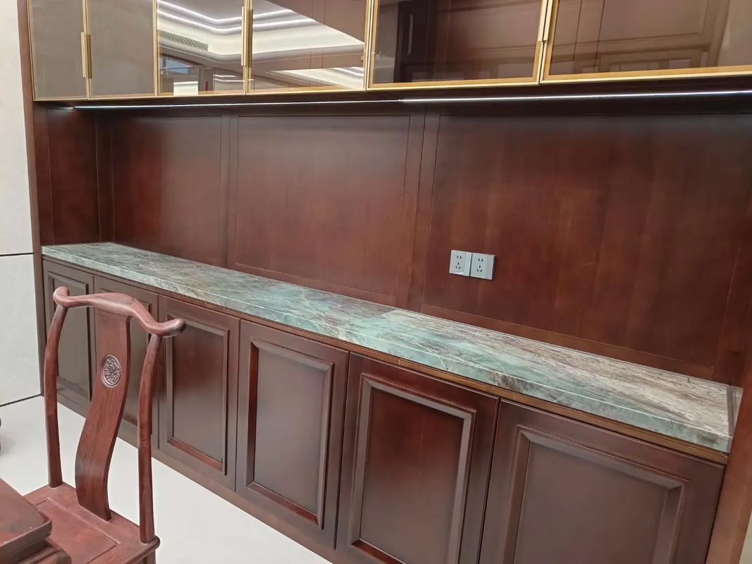 省钱攻略:家具刮花不用扔,专业贴膜维修,接住家居消费降级红利(图2)