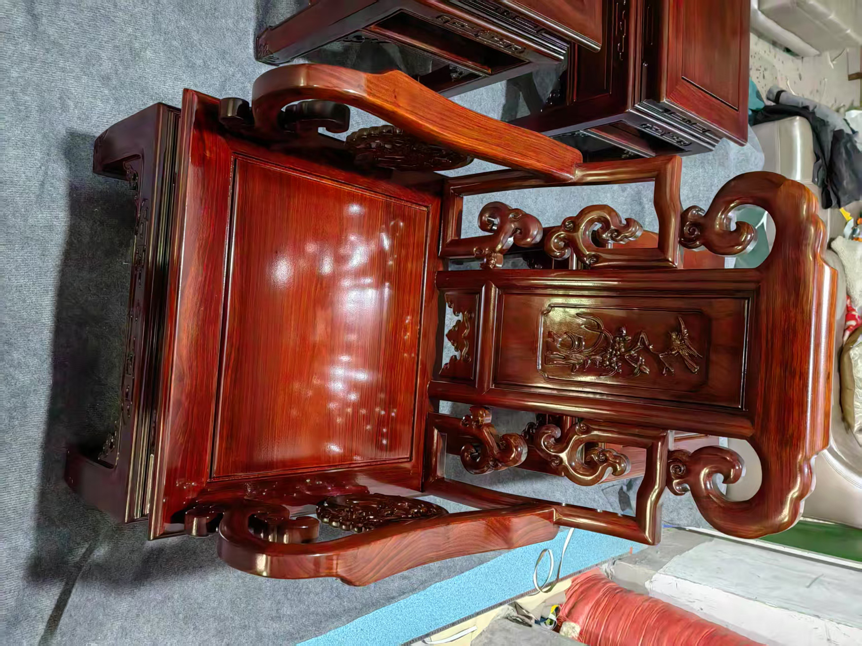 旧物改造风正劲,家具维修美容让旧家具焕发"二次生命"(图2)