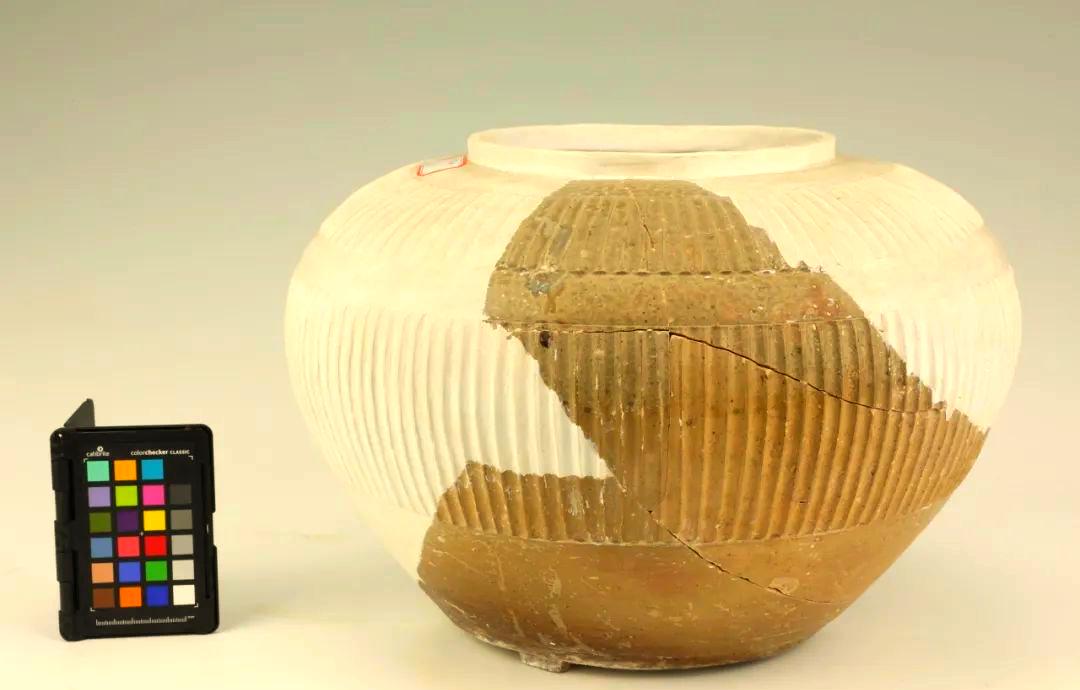 从文物到家居：瓷器修复技术跨界，卫浴翻新 7 天搞定不用搬(图2)