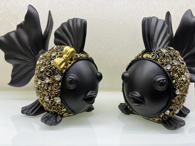 95后狂追旧物翻新,树脂工艺品划痕断裂修复:低成本让孤品重生(图2)