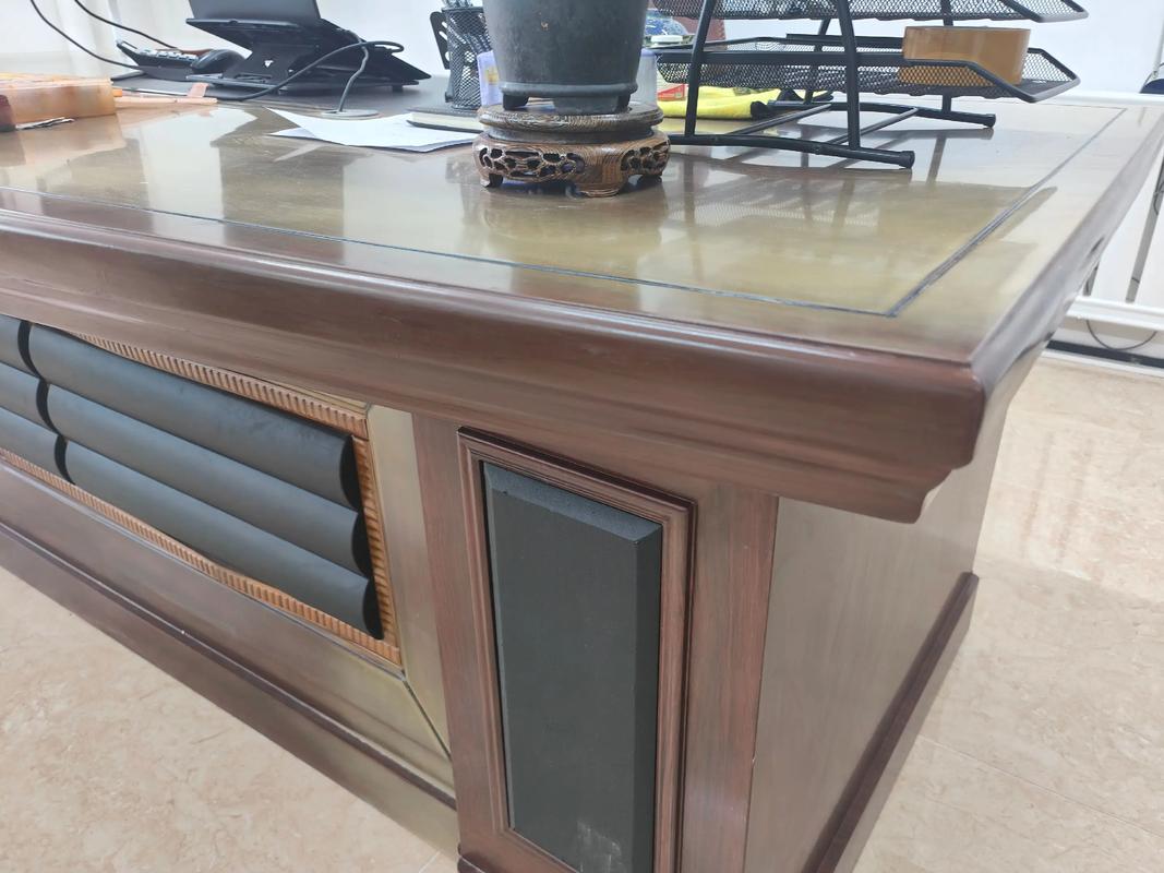 办公家具维修技术:桌椅松动、柜门变形这样修(图4)