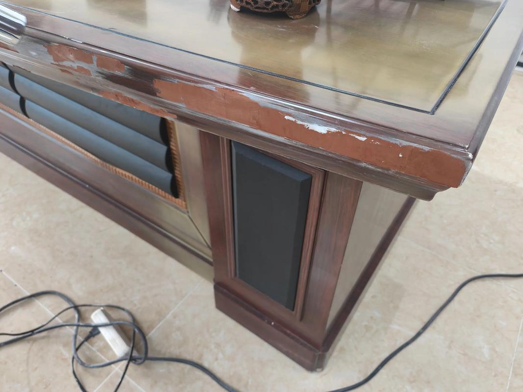 办公家具维修技术:桌椅松动、柜门变形这样修(图3)