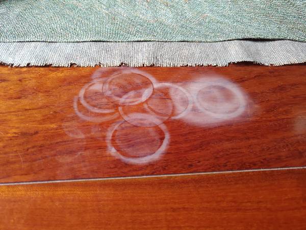 家具桌面烫痕怎么去除？(图1)